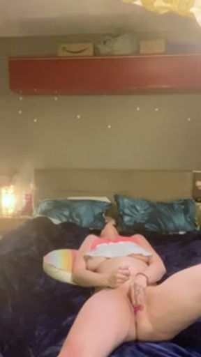 bored free use housewife stayed at home all day to cum hard multiple times