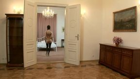 Dark haired vixen wearing stockings gets her butt hole pounded