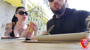 Ammogna in giro: Couple gets naughty in public