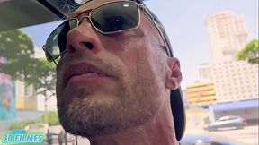 CAMAREIRA ATACA HOSPEDE COM UMA SURRA DE C&Uacute_