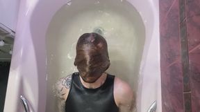 Wet hair underwater or Chloe's dive