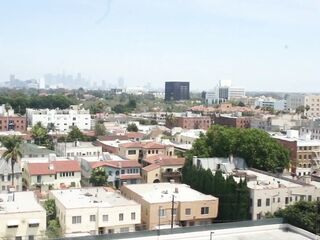 Lesbo love - cunt treatment