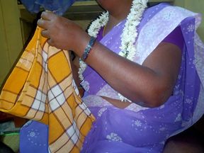 Indian Desi Bhabhi Blowjob in Saree