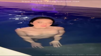 Amiivip Strips Off Her Bikini In The Pool