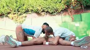 Justin Jett And Paddy O'brian In The Flirting Begins As Date Storms Off