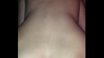 Casada pede pro macho filmar pro corno e senta na pele