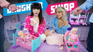 mochi mona luna luxe stepdaughter swap_1