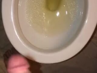 Pissing For You
