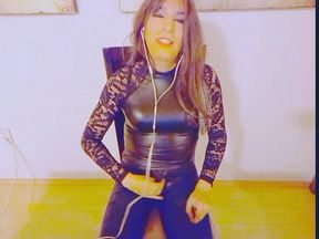 Sissy Crossdresser Masturbating