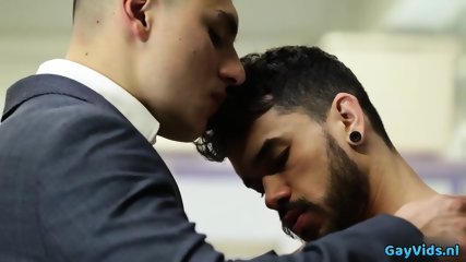 Muscle bear threesome with facial cum