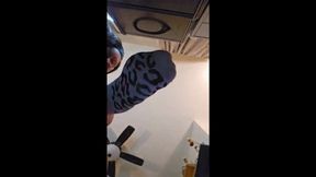 Scrunched soles and spit