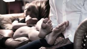 ”OMG! Are you masturbating to my photo, Brother?”