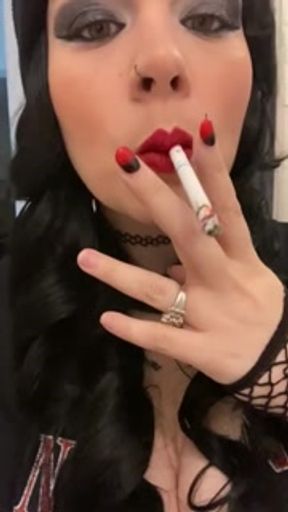 Sinderrella Kush smoking on Skype keirraandleo cum watch