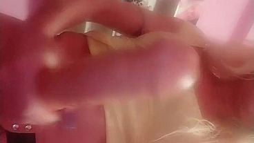 Do u like my new strap-on?🍆👅