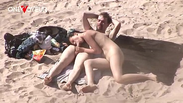 Beach Voyeur. Good girl gives head, rides and swallows