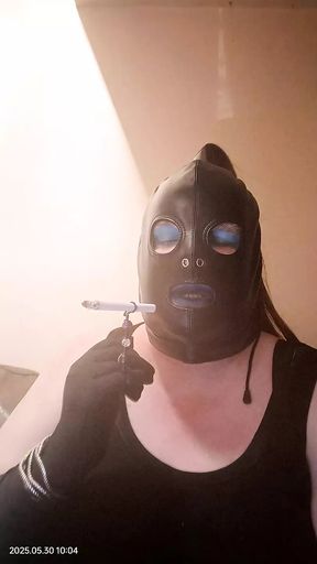 BBW TV smoking a cigarette using a ring holder and talking dirty