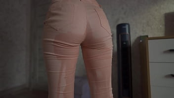 Female Desperation Pee In Jeans 1080