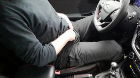sexy durchsichtige weisse short beim autofahren