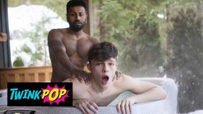 Twink - Braxton Cruz Gets A Handjob In The Hot Tub, Then Fucks A Twink In Doggystyle