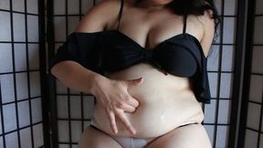 Out of condoms, fuck my Navel instead [MOV]