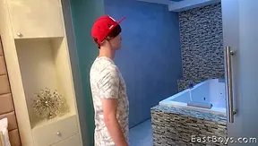 Worshiping Feet While Grinding Hard — Antony Carters Steamy Solo Session – EastBoys