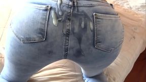 Great cumshots on the beautiful stepmother'_s big ass, full video of 1h6m.