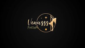 Venus and Mibby in intense kisses!