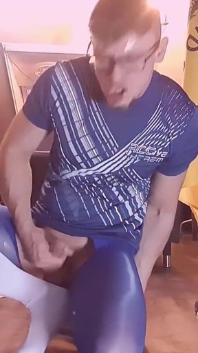 Kinkychrisx Wanking in Blue Pantyhose and White Socks