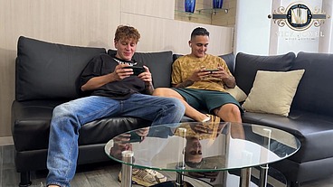 Unexpected! I fuck my best friend's wife! He catches us!