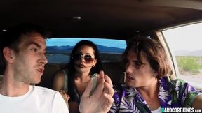 Darkhaired Babe hitchhiker nailed in motel