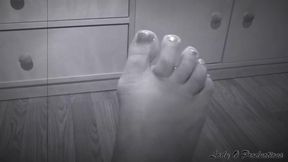 LP-36 Lady O's Foot Play