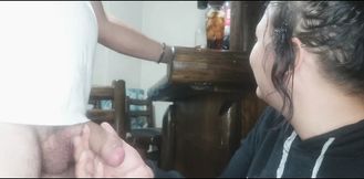 Neighbour&rsquo;s wife is good at sucking cock,swapping between her mouth pussy and a pussy pocket