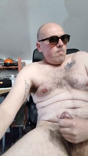 Watch me ejaculate please i like that