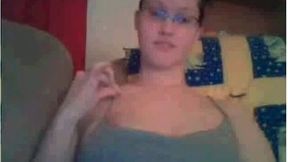 Milky juggs of that four eyed blonde webcam babe are fascinating