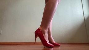 red heels toe tapping