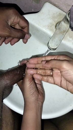 Tamil own anni accidently sex in night time   Clip 2