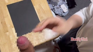 Guerrilla Handjob☔️ He suddenly asked me to give him a handjob, so I did💓