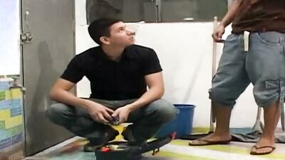 Crossdressing twink puts a wig and lingerie off to be drilled