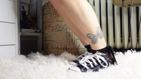 Converse & Fishnets