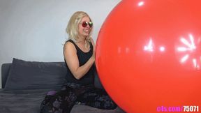 Kia overinflated a giant red balloon for BIG BANG! (FULLHD quality)