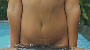 SANKTOR - CUTE ASIAN BABE MASTUTBATES IN THE SWIMMING POOL