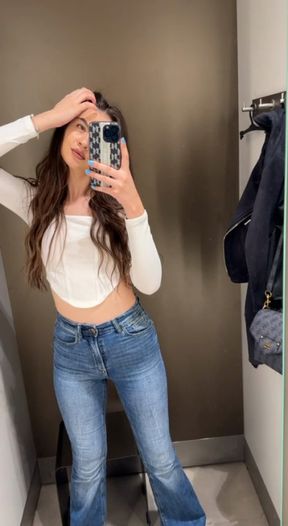 Masturbation in changing room, in the mall 😋