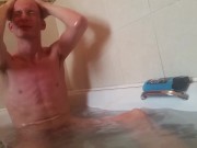 Skinny wet teen feels horny while taking a warm bath