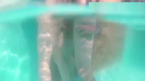 Janeth Rubio fucked in the pool and