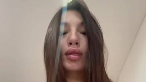 Video shared by @Vicblume01 @Showing Boobs and #Nude #Latina #Brunette #Big Boobs clips gratis sex | Tik.Porn