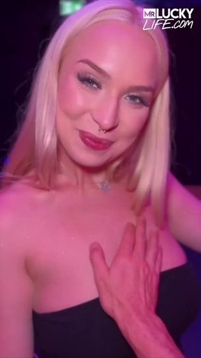Blondie Babe Vera Jarw Is Beyond Words With Her Skills
