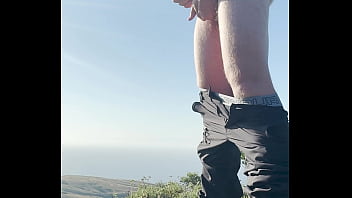 Teen jerks off in PUBLIC National Park