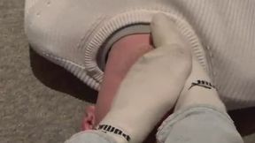 German girl shoe size 35 letting out all her gaming frustration