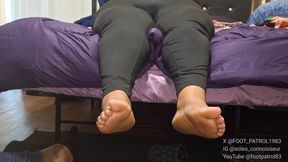 SSBBW New Orleans Finest Jackie&#039;s Size 10 Feet Gets Sucked on with Her Explosive FootJob