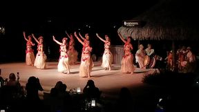 c est juste magnifique et envoutant, n est-ce pas ? tahiti dance tamure